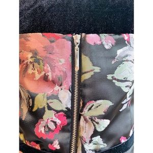 White House Black Market Dresses - Elegant Formal Floral Dress White House Black Market Dresses - Elegant Formal Floral Dress